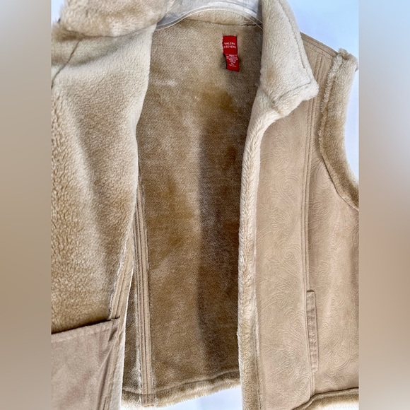 Valerie Stevens Size XL Faux Fur Lined Vest Khaki - Picture 4 of 5